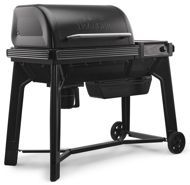 Traeger Woodridge 